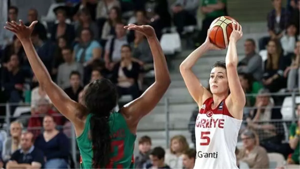 A Milli Kadın Basketbol Takımı Çeyrek Finalde