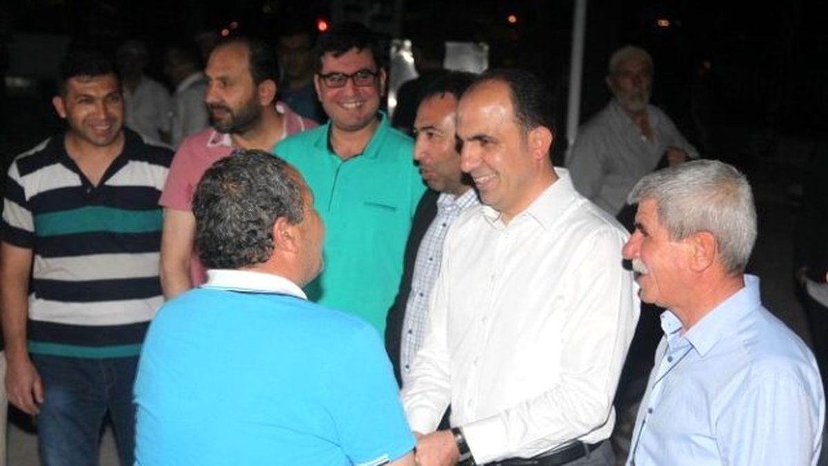 Başkan Altay, Teravihte Vatandaşlarla Buluştu