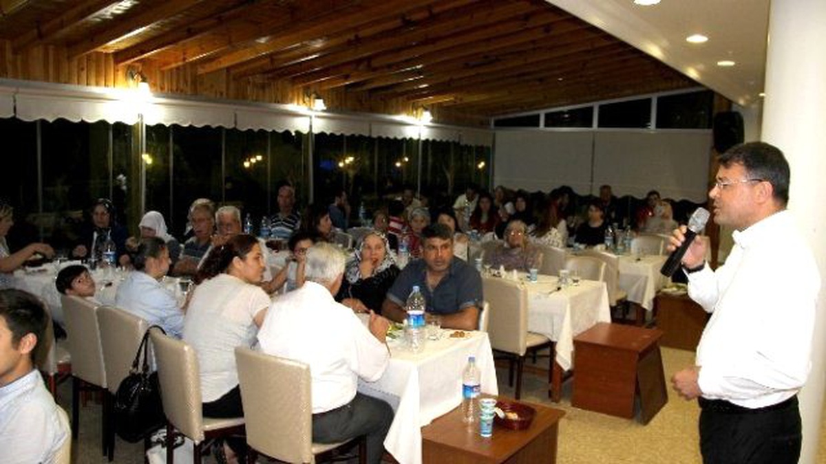 Başkan Turgut Gazi ve Şehit Aileleriyle İftarda Buluştu