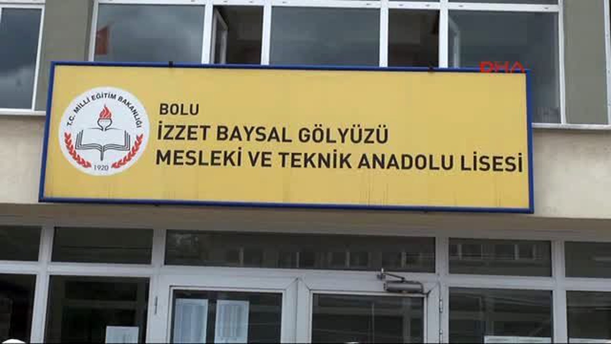 Bolu Öğrenciler Mavi Kapaklarla Öğretmene Tekerlekli Sandalye Aldı