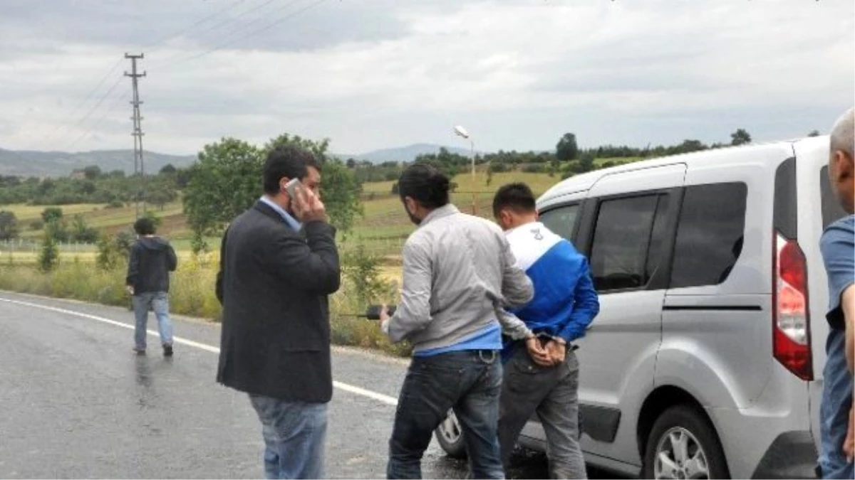 Bozüyük\'te Yakalanan Otomobil Hırsızı Tutuklandı