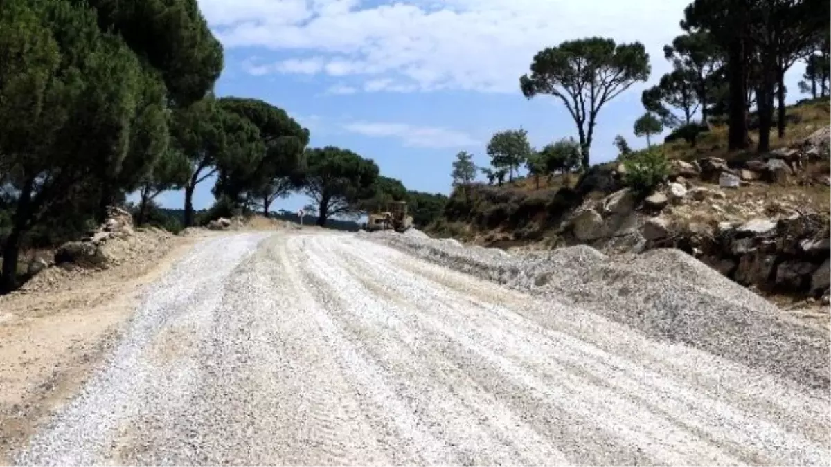 Büyükşehir Koçarlı\'nın Yollarını Yeniliyor