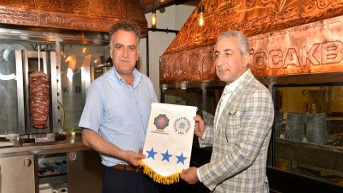 Diyarbakır\'da 136 İşyerine Beyaz Bayrak Verildi