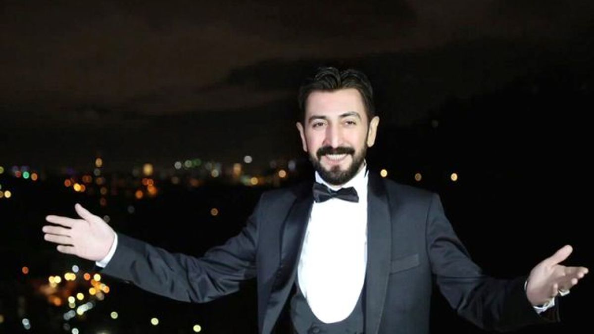 Ferman Toprak Bıyıklarını Kesti, Tanınmaz Halde