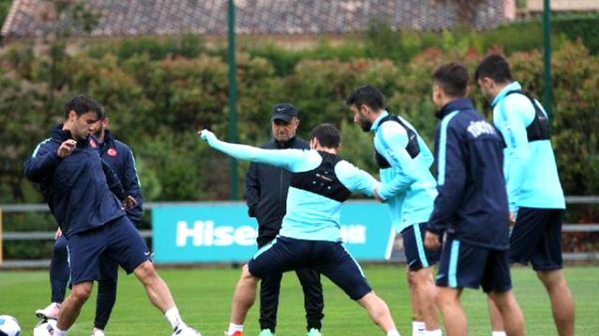 Gökhan Gönül ve Mehmet Topal İdmanda Yer Aldı
