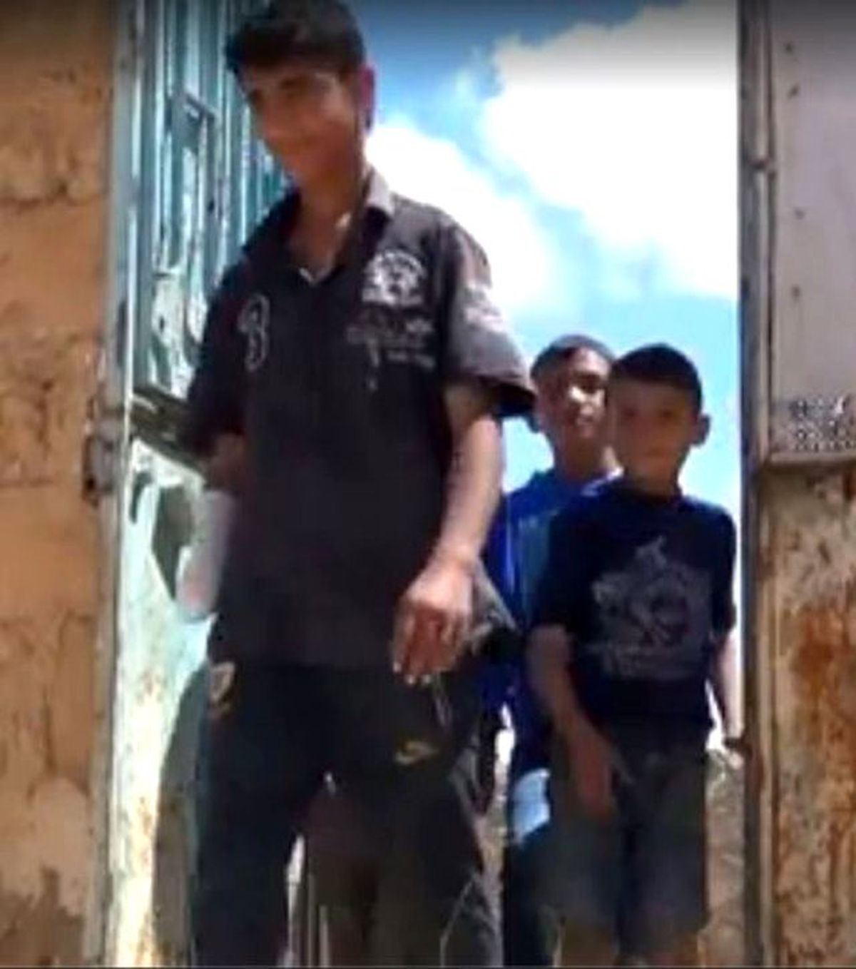 16 Yaşındaki Bekir'e 'Hırsızlık Yaptın' Dediler, Elini Kestiler