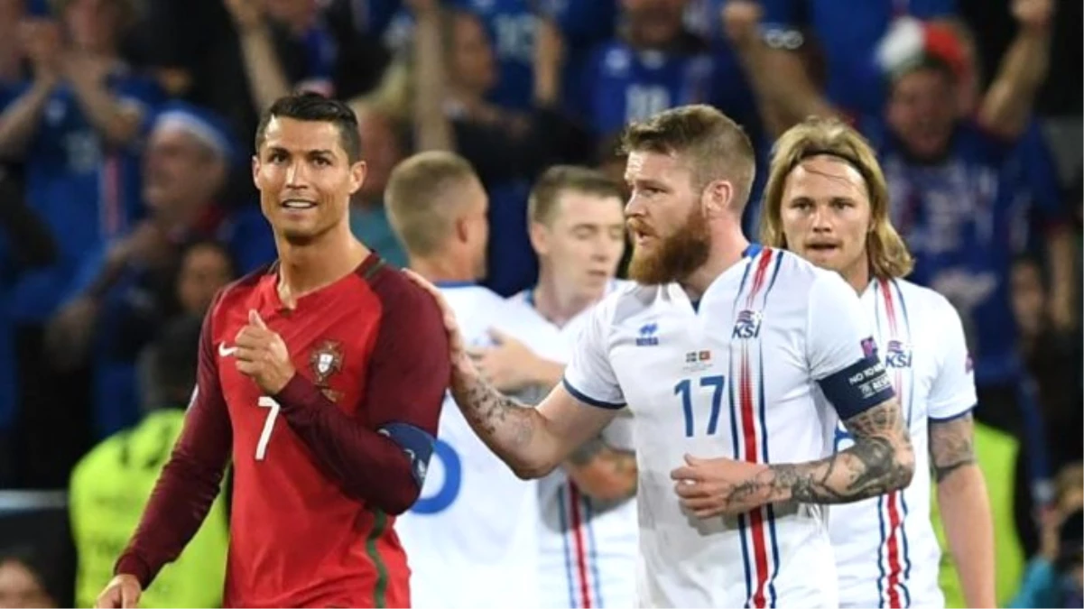 İzlanda Kaptanı Gunnarsson, Maç Bitince Ronaldo\'dan Forma İstedi