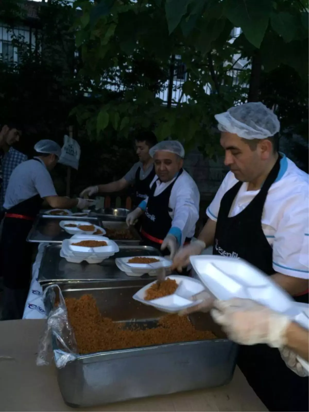 Malatya Büyükşehir Belediyesi\'nden sokak iftarı