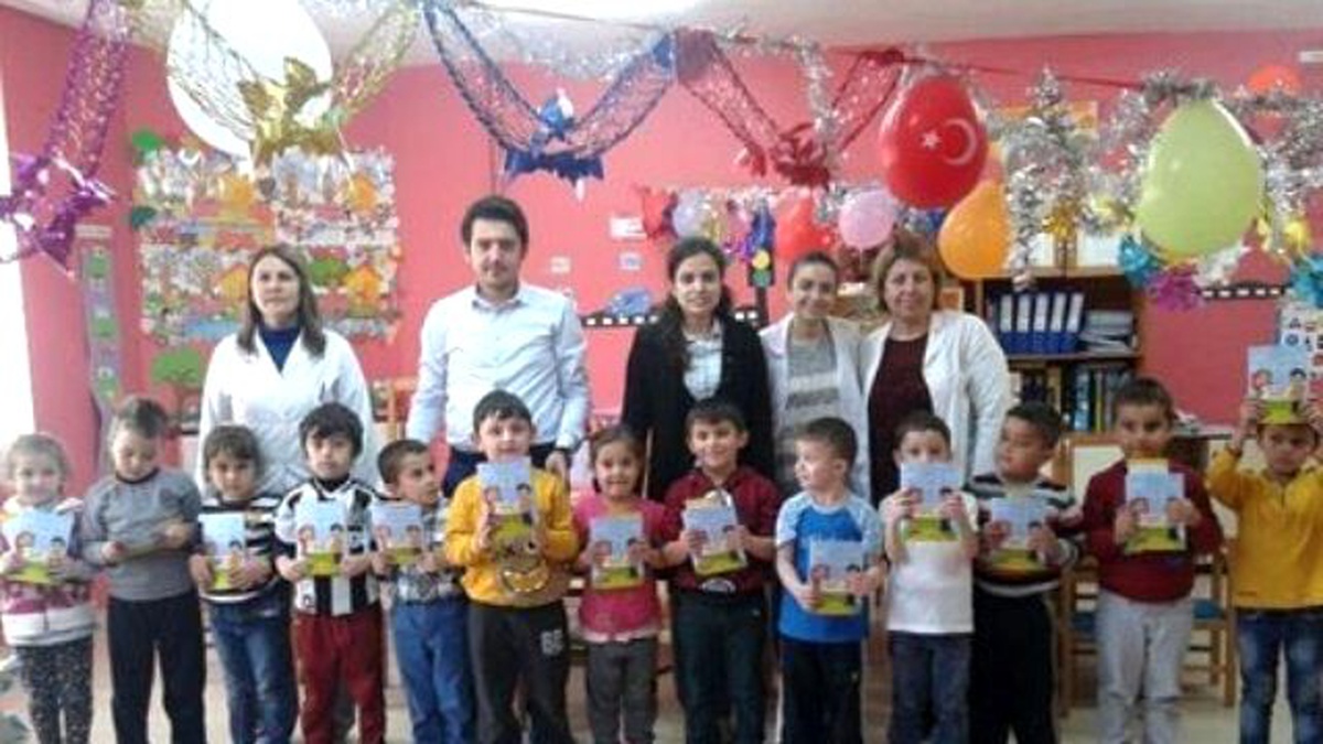 Öğrencilere Diş Flor Uygulaması Yapıldı
