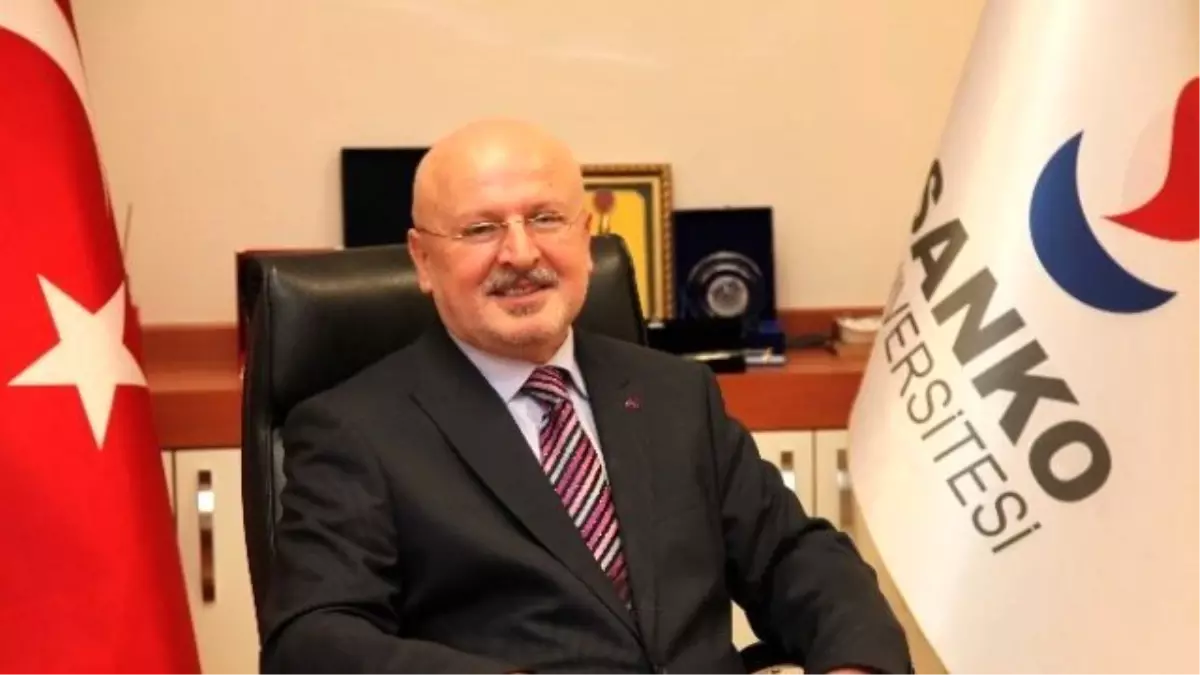 Prof. Dr. Sınav\'dan Babalar Günü Mesajı