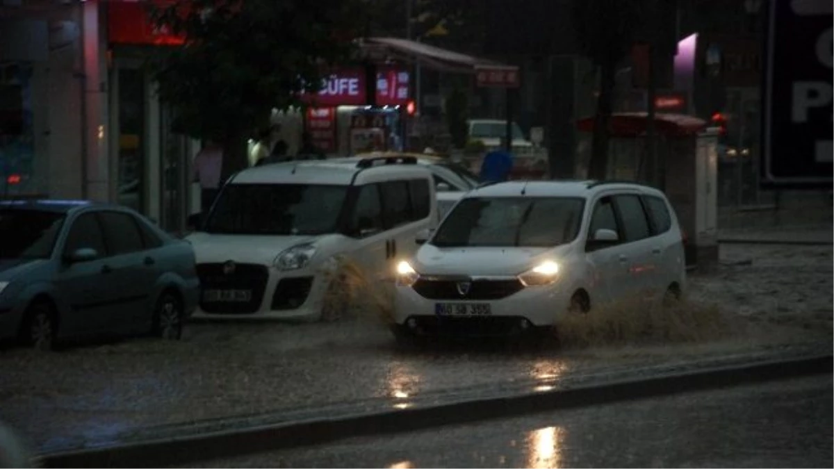 Tokat\'ta Dolu ve Sağanak