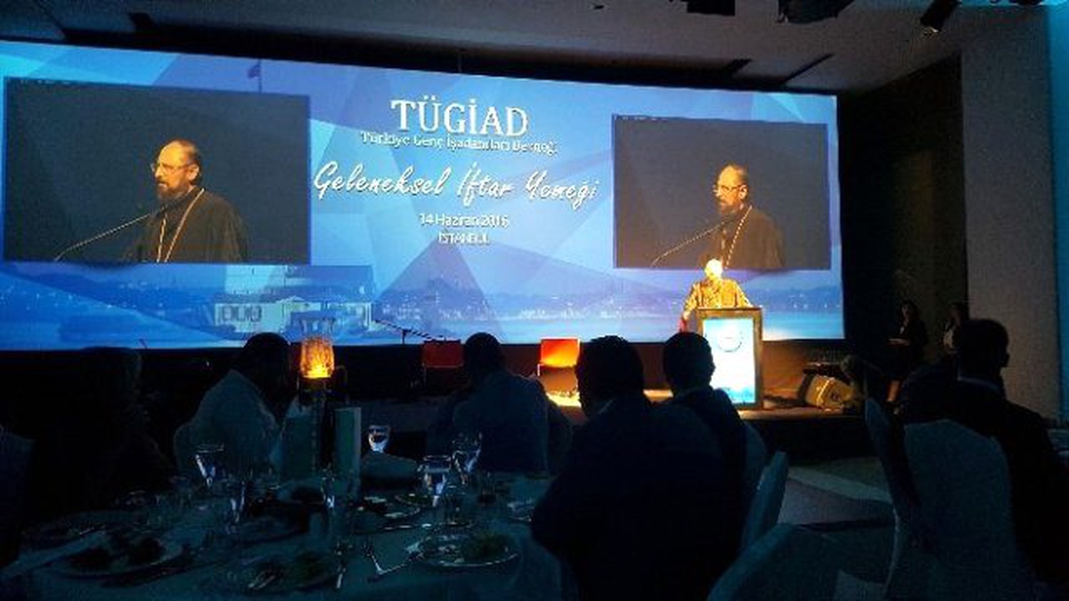 Tügiad\'ın Geleneksel İftar Yemeğinde Din Adamlarından Birlik Mesajı