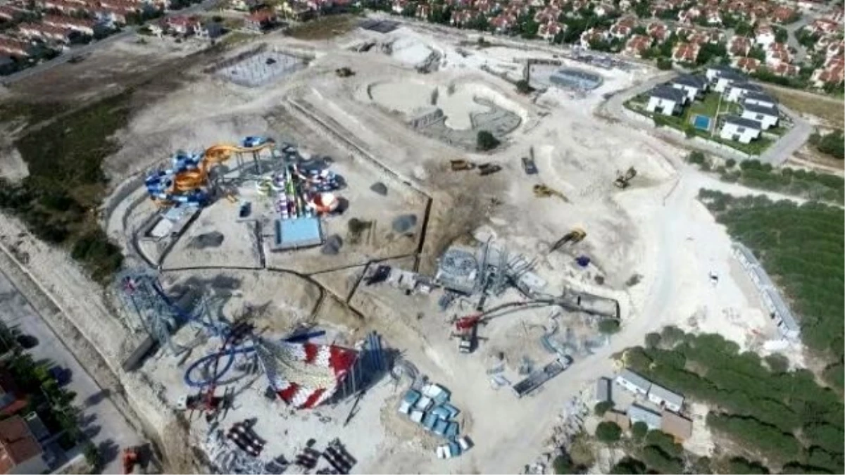 Türkiye\'nin En Büyük Aquapark\'ı Çeşme\'de Açılıyor