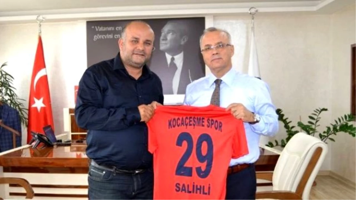 Başkan Kayda\'ya Kocaçeşmespor Forması Hediye Etti