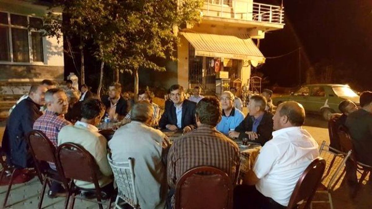 Başkan Yalçın İftarını Geçitli Köyü\'nde Yaptı