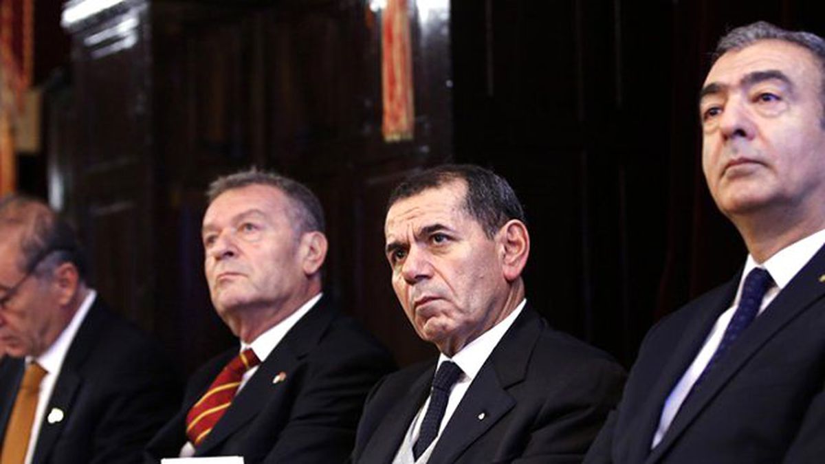 Galatasaray Yönetimi, Bütçeyi Sarsmayacak Hoca Arıyor