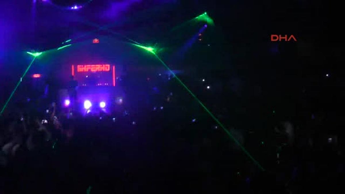 Kemer Ukraynalı Max Barskih\'ten Kemer\'de Konser
