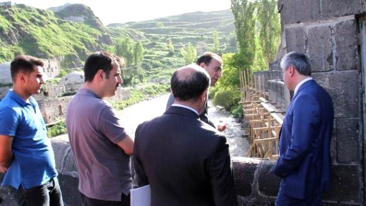 Masa Başında Oturmayacağım\' Diyen Kars Valisi İlk Gününde Sahaya İndi