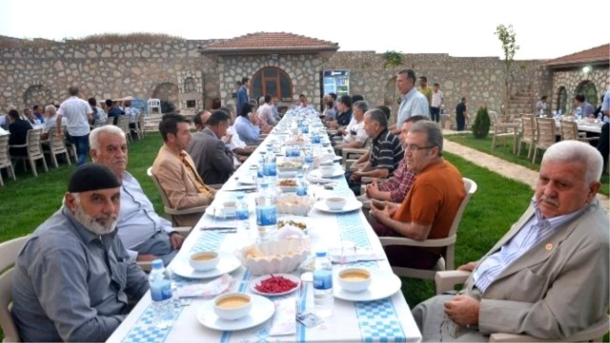 Şehit ve Gazi Aileleri İftar Yemeğinde Bir Araya Geldi