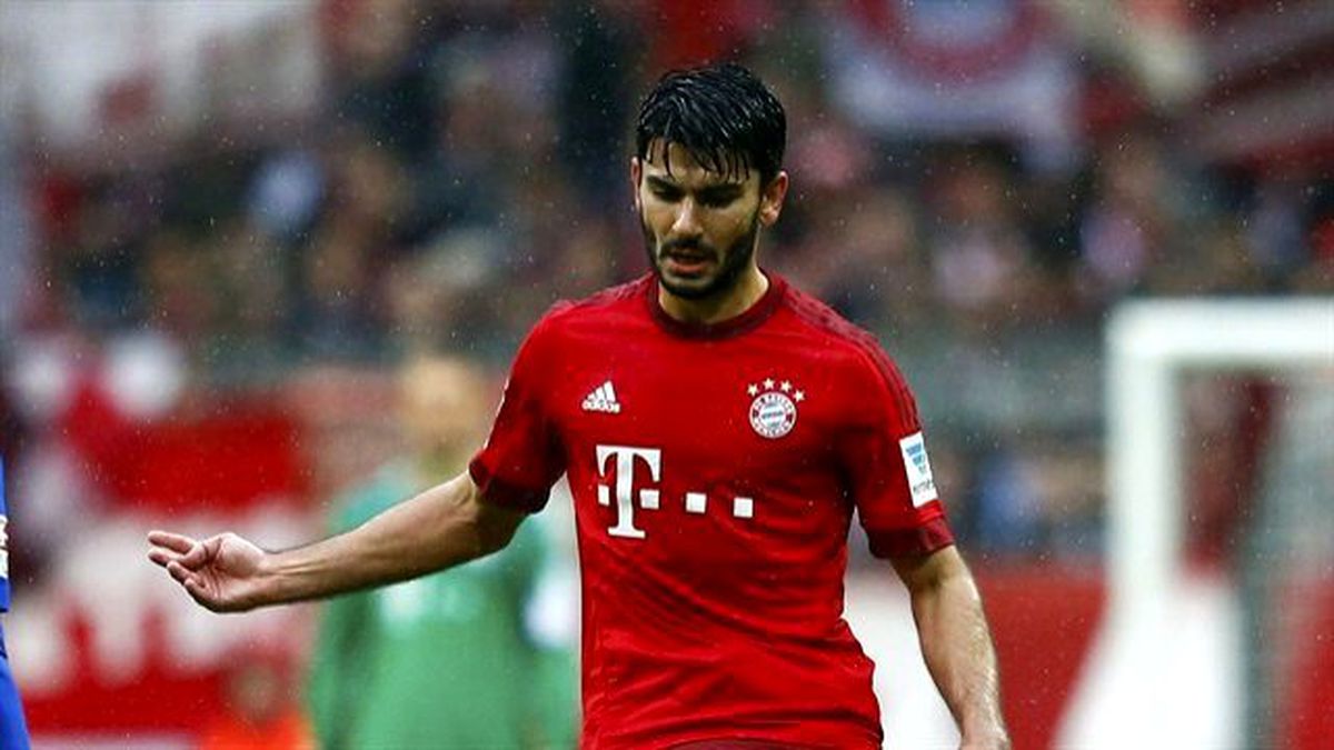 Serdar Taşçı, Fenerbahçe'ye Transfer Olmak için Haber Bekliyor