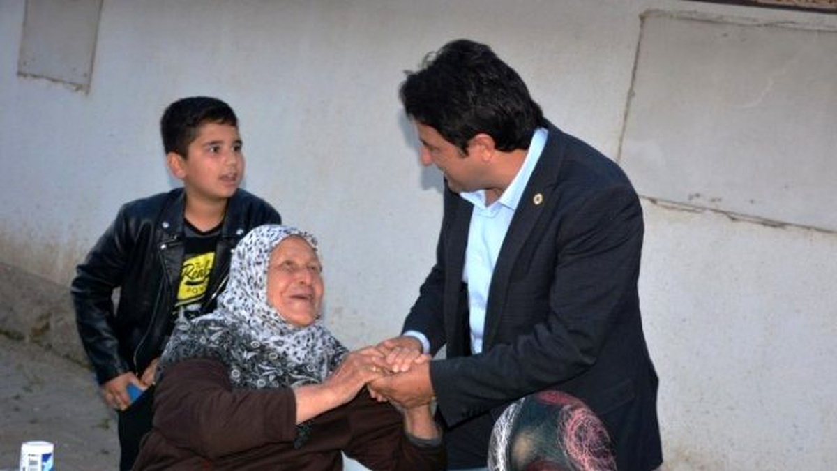 Seyitgazi Belediyesi Yenikent\'te İftar Verdi
