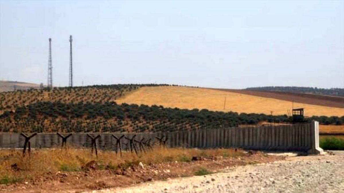 Suriye Sınırına Yapılacak 350 Km Uzunluğundaki Duvarın Yarısı Bitti