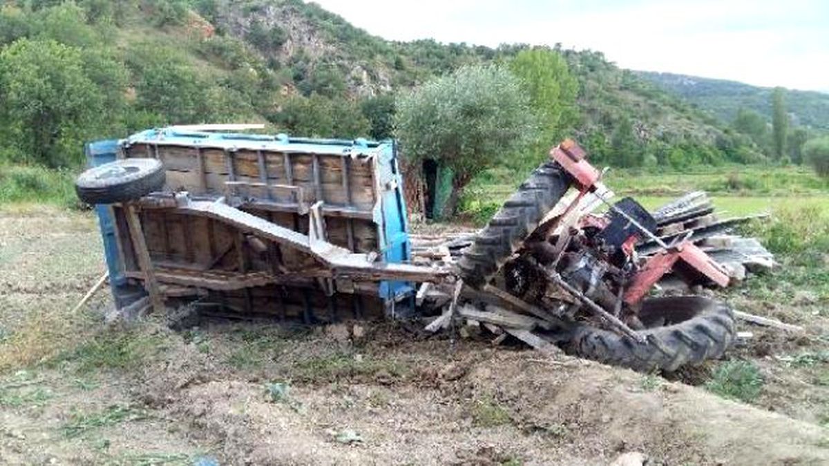 Tosya\'da Traktör Şarampole Yuvarlandı: 1 Ölü, 1 Yaralı