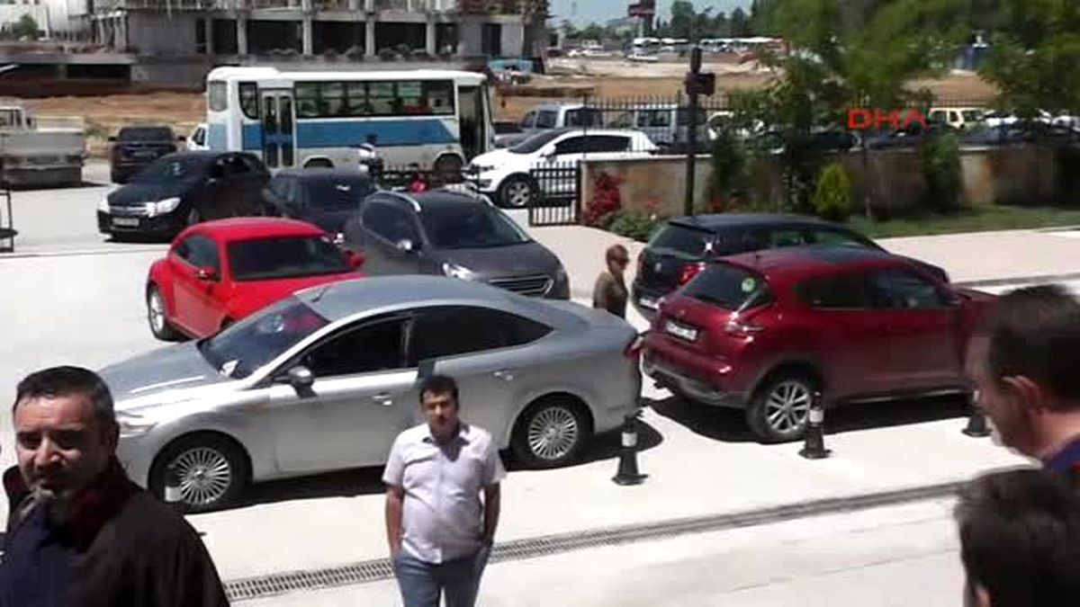Uşak'ta Avukatlarla Başsavcılık Arasında Otopark Krizi