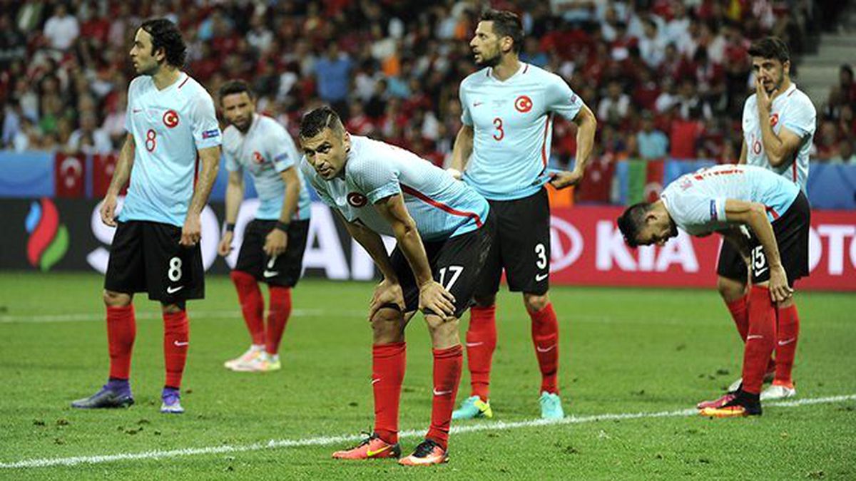 A Milli Takımımız, İspanya'ya 3-0 Yenildi