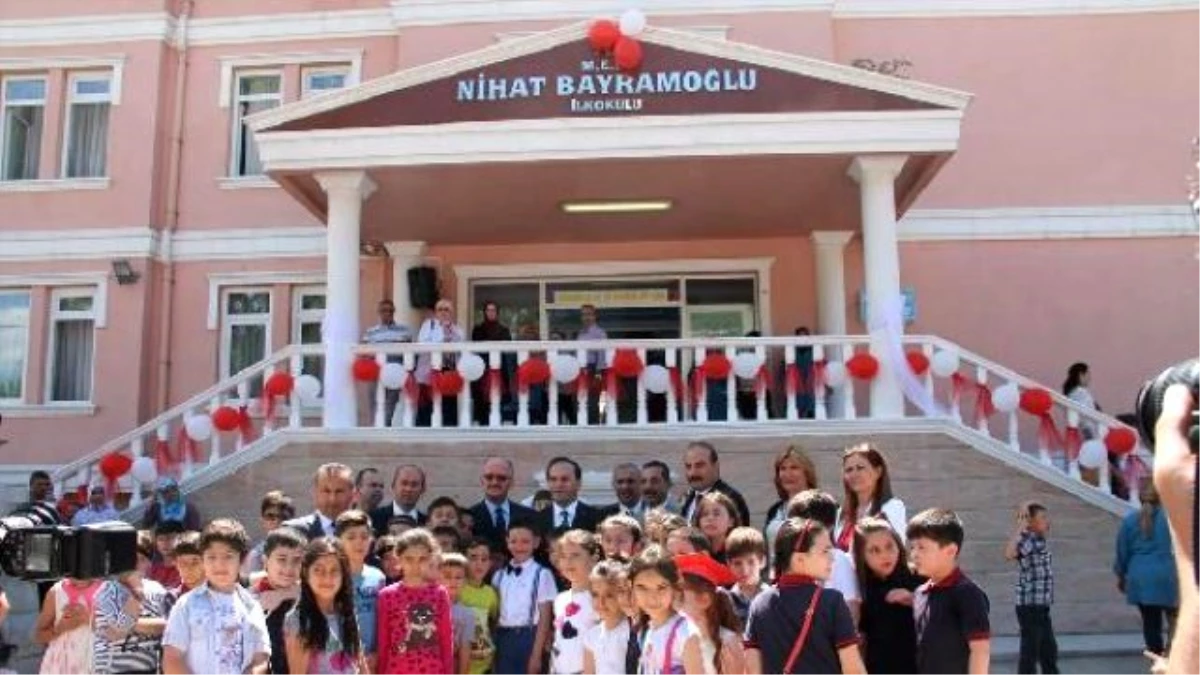 Amasya\'da Öğrenciler Karne Sevinci Yaşadı