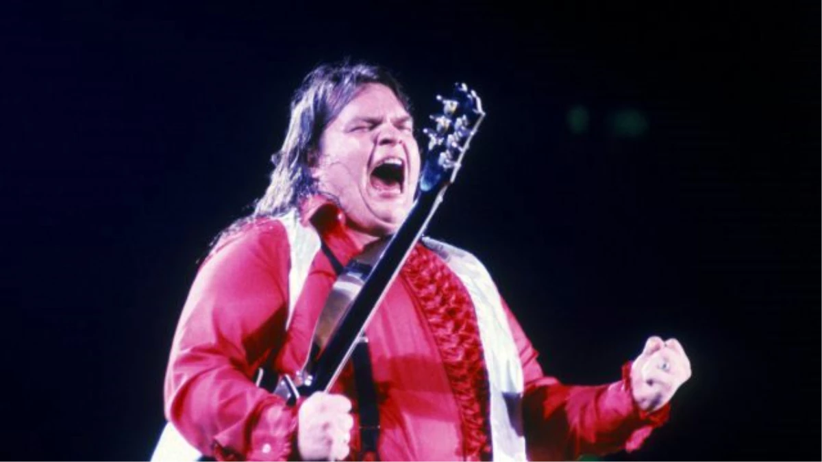 Amerikalı Şarkıcı Meat Loaf Sahnede Yere Yığıldı
