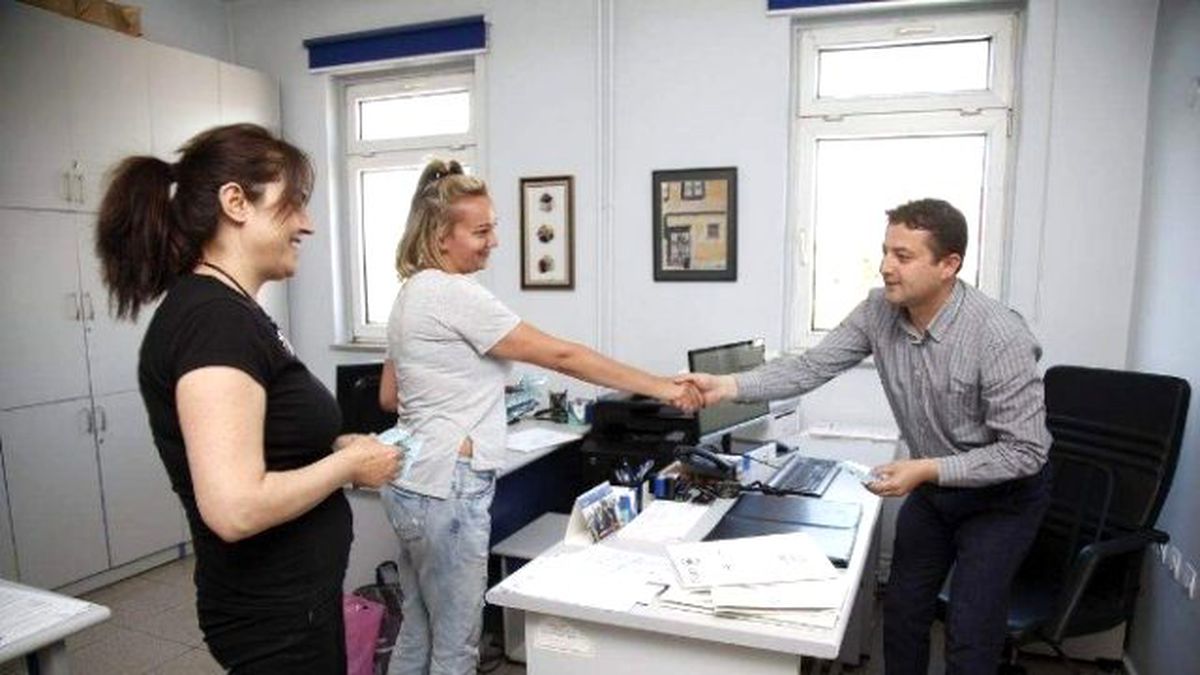 Başkan Kurt, Belediye Personelinin Babalar Günü\'nü Kutladı