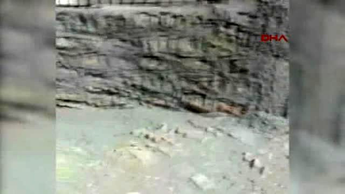 Derik 4 Kişinin Öldüğü Kan Davalı Köyde 36 Öğrenci Karne Alamadı