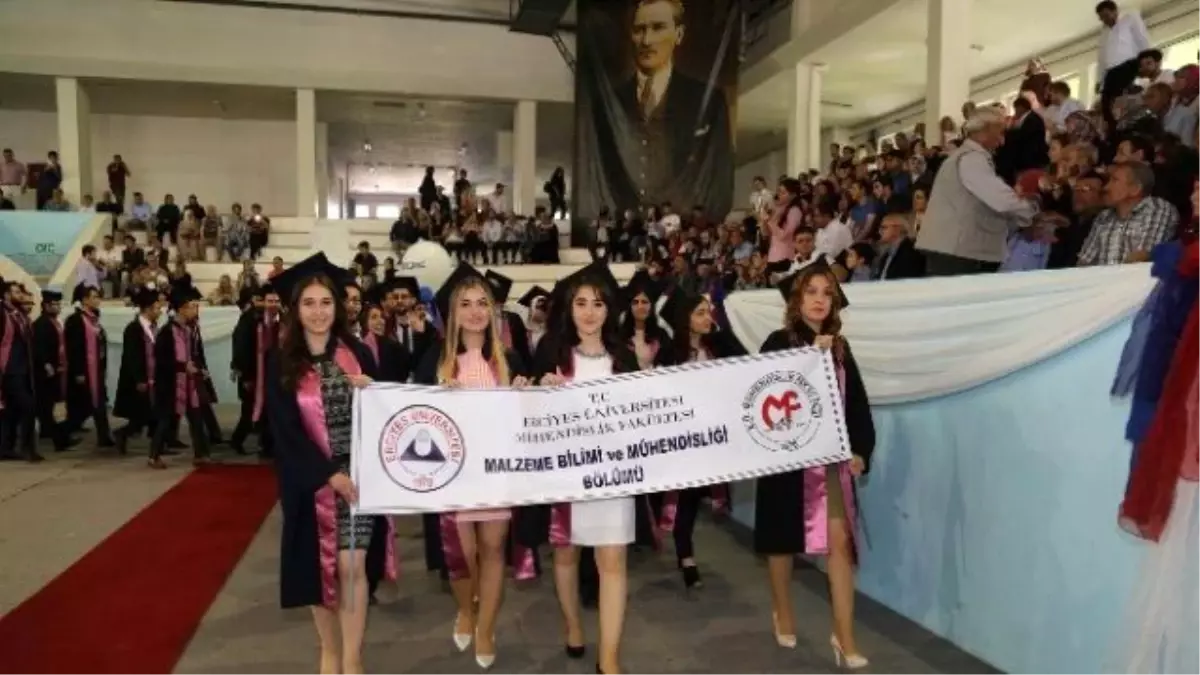 Geleceğin Mühendisleri Diplomasını Aldı