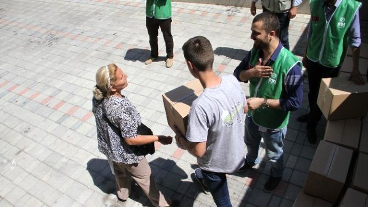 İhh Makedonya Dağlarındaki Türkleri de Unutmadı