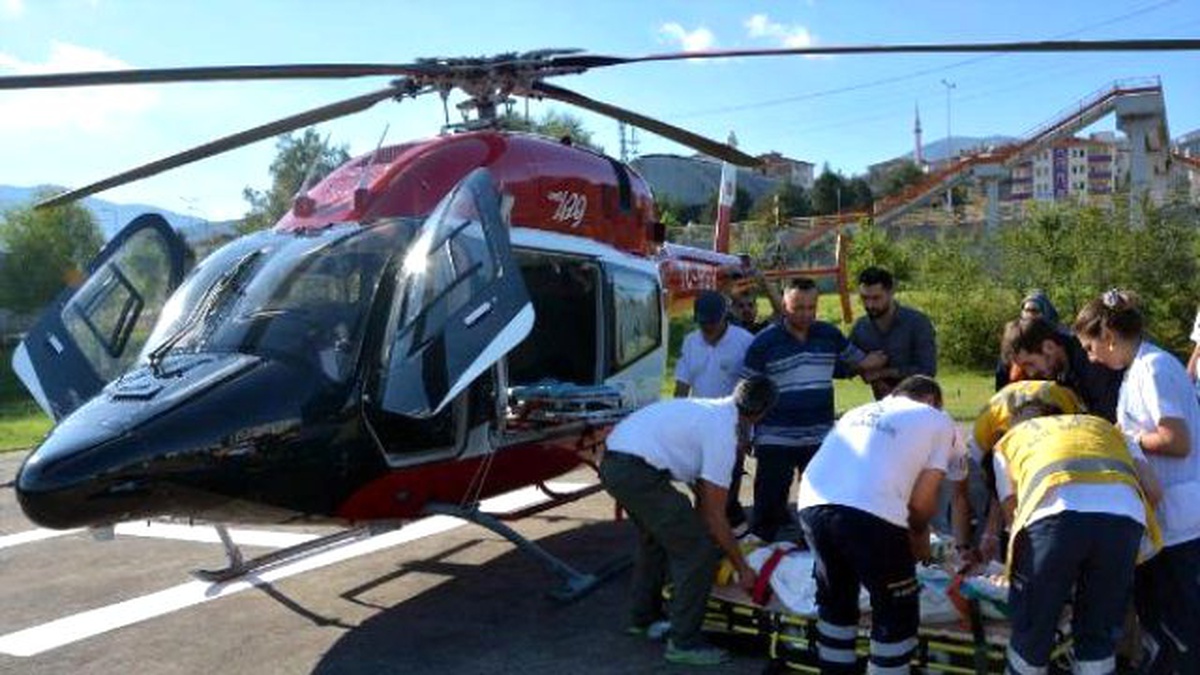 Kazada Yaralanan Çocuk Hava Ambulansı ile Sevk Edildi