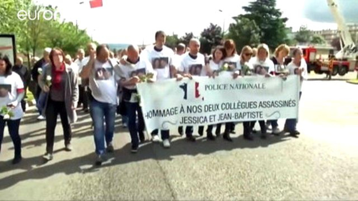 Kurbanlar İçin Binlerce Kişiden "Sessiz" Yürüyüş