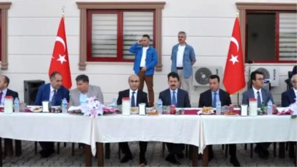 Mahkumların İnşa Ettiği Camiye Şehit Savcının Adı Verildi