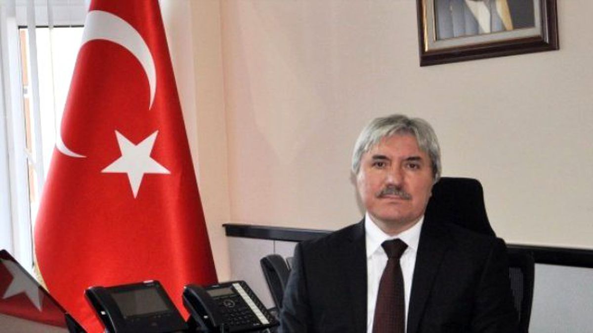 Milli Eğitim Müdürü Karne Törenlerinde 10. Yıl Marşını Yasakladı