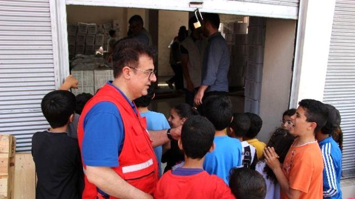 Türk Kızılayı\'ndan Mültecilere Bir Tır Dolusu Yardım