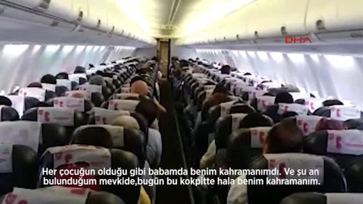 Pilot Oğul, Kaptan Babasının Babalar Gününü Anonsla Kutladı
