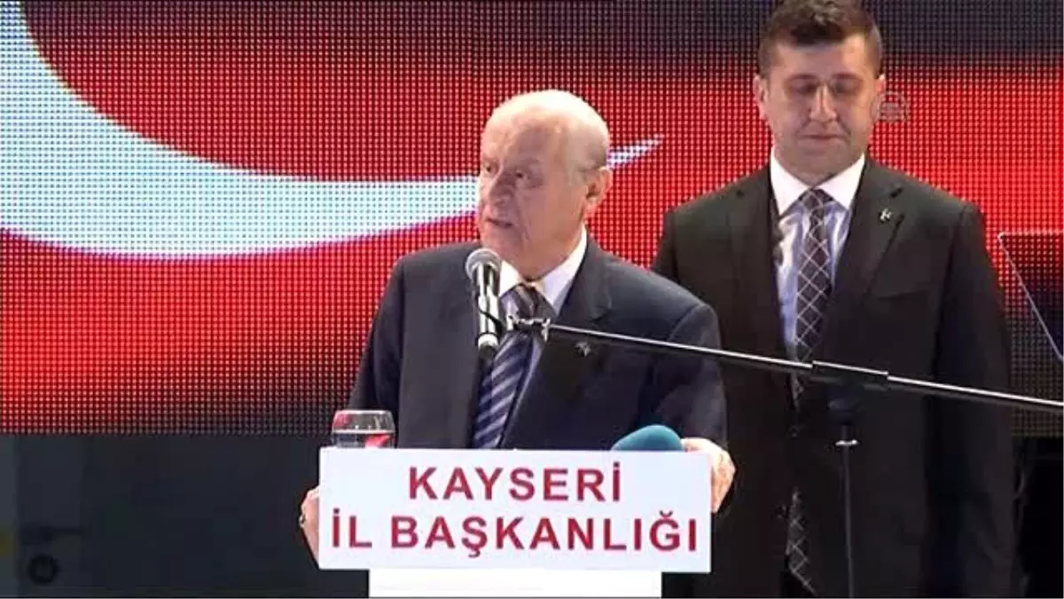 Bahçeli: "Bizi Yarı Yolda Bırakıp Gidenler, Nefesleri Kesilip Fikri Savrulma Yaşayanlardır"