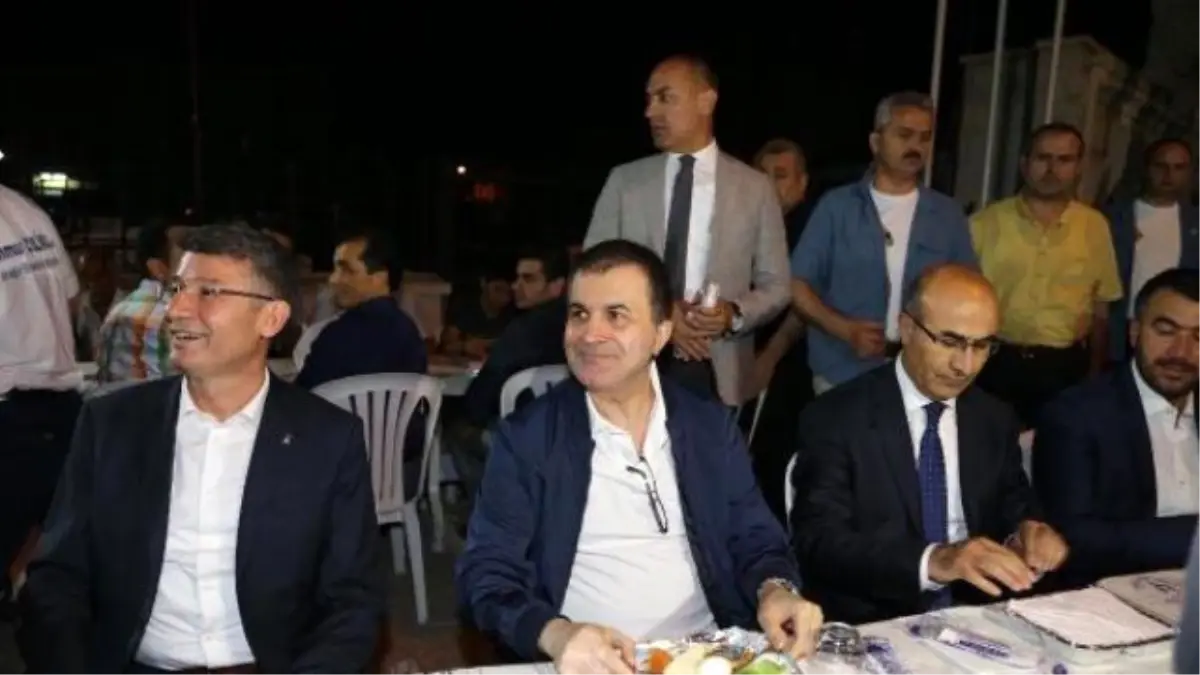 Bakan Ömer Çelik, Vatandaşlarla Birlikte Sahur Yaptı