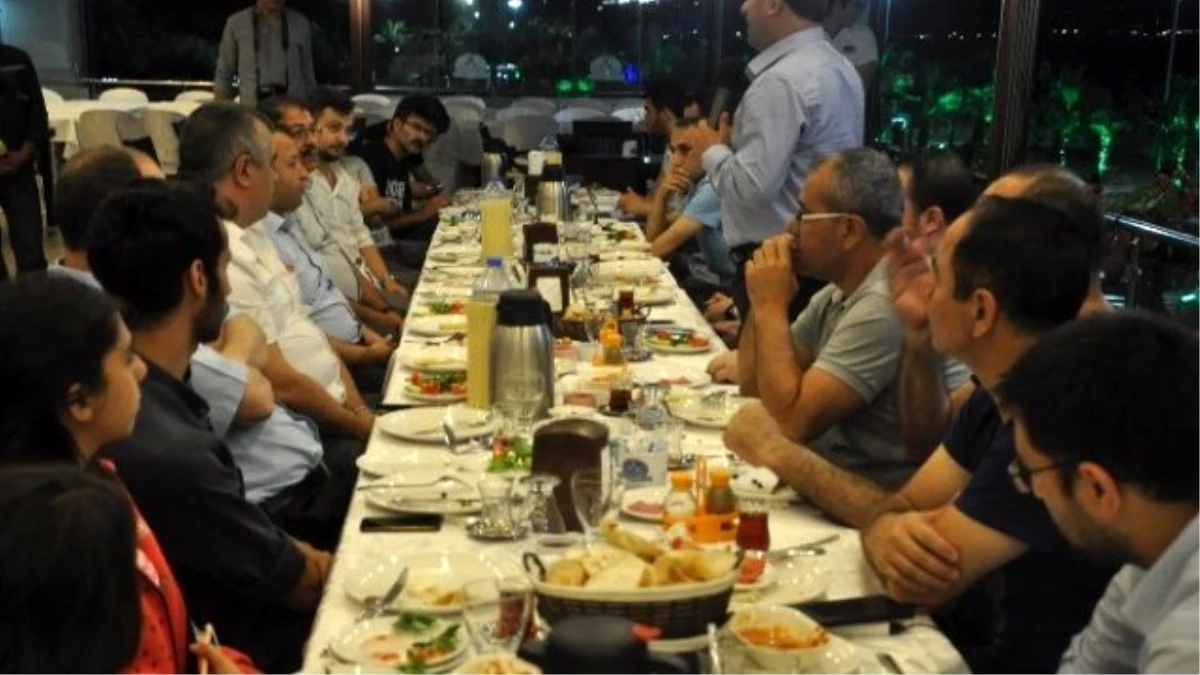 Başkan Karabacak, Basın Mensuplarıyla Sahurda Bir Araya Geldi