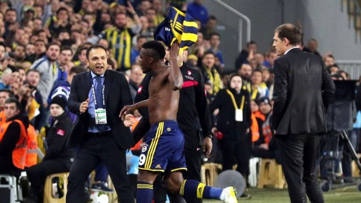 Emenike: Fenerbahçe'de Yılın Transferi Olacağım