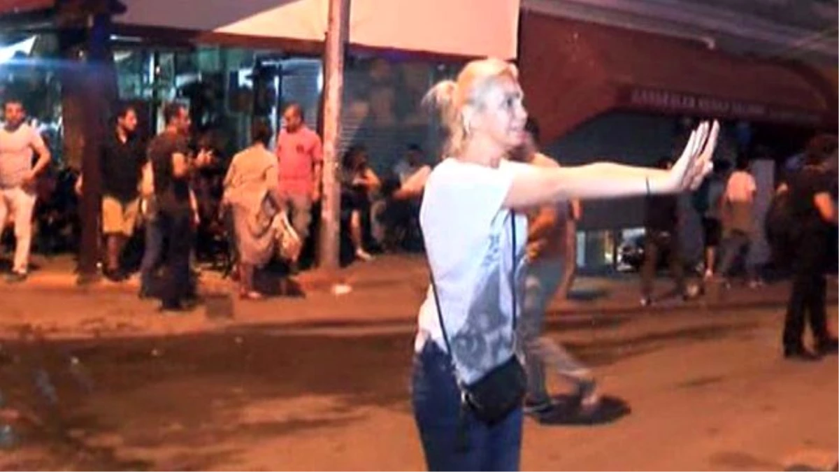 Firuzağa\'da Eylemci Kadının Polise Yalvarma Anları Kameralara Yansıdı
