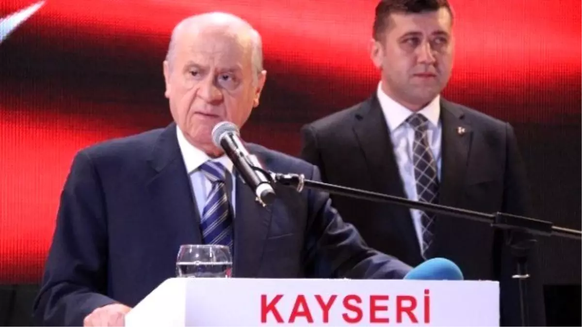 MHP Genel Başkanı Devlet Bahçeli Kayseri\'de Partililerle İftar Açtı