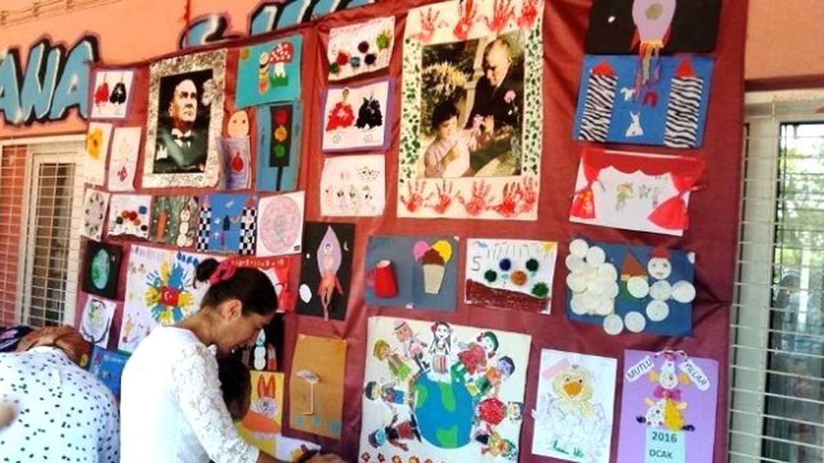 Miniklerin Sergisi Büyüledi