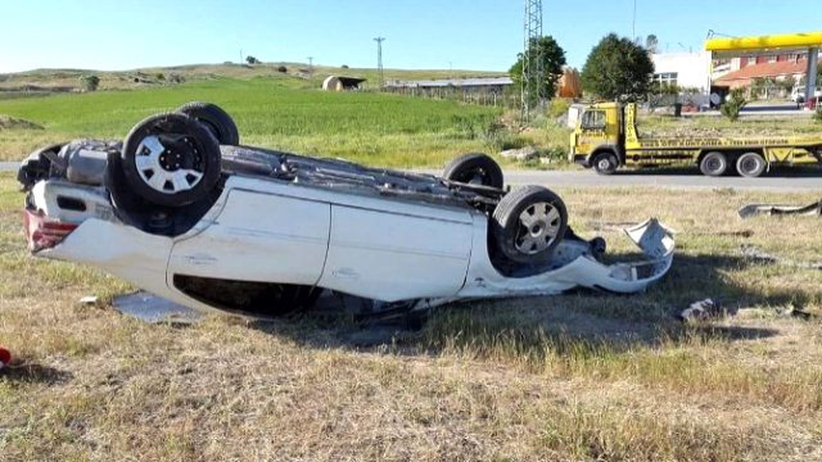 Yozgat\'ta İki Ayrı Trafik Kazası : 1 Ölü 2 Yaralı