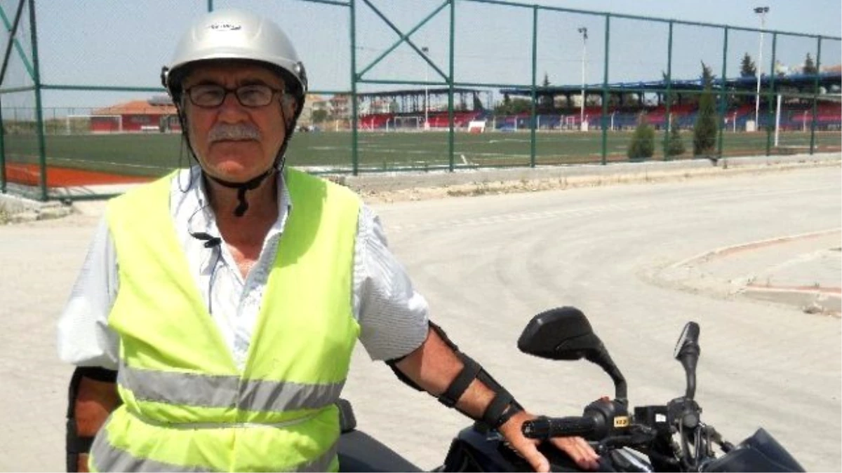 67 Yaşında Motosiklet Ehliyeti Aldı